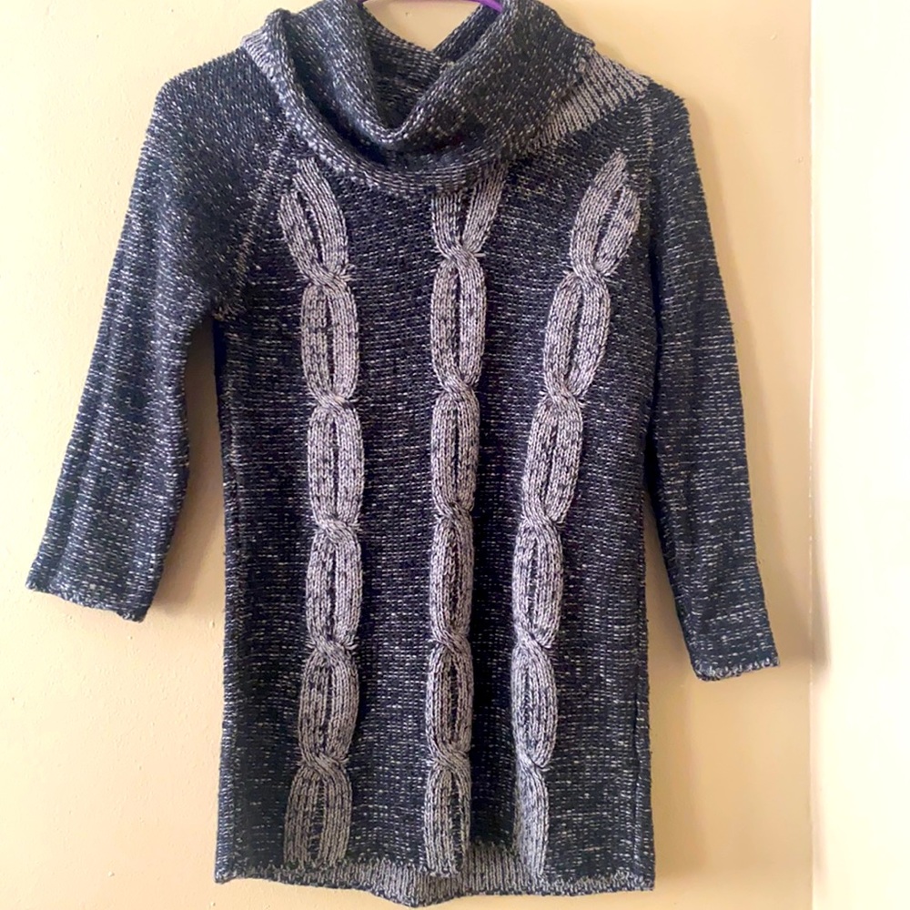 Black & grey women’s sweater small good condition